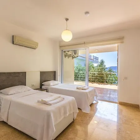 Villa Everes 빌라 *